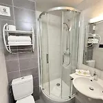Logis Les Colonnes Strasbourg Zenith فندق