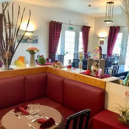 Logis Les Colonnes Strasbourg Zenith 3* Eckbolsheim