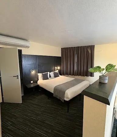 Hotel Logis Les Colonnes Strasbourg Zenith 3*