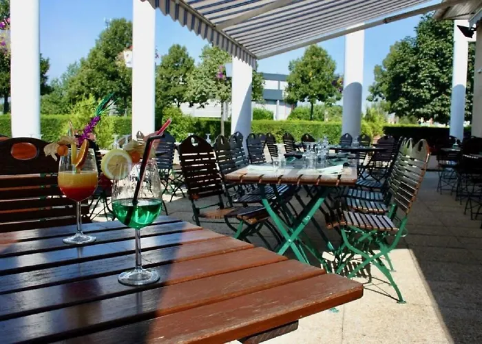 Logis Les Colonnes Strasbourg Zenith 3* Eckbolsheim